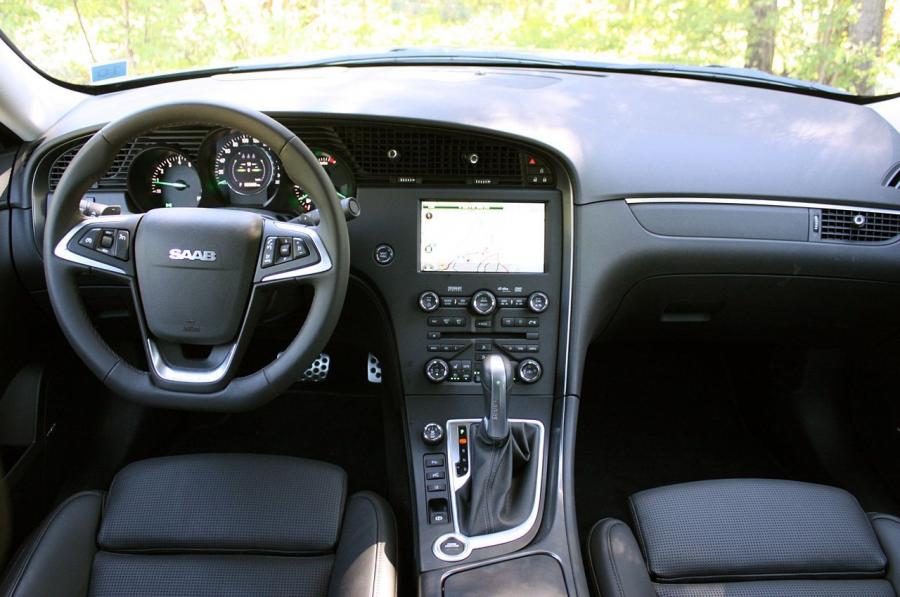  Saab 9-5 Sedan 2010 года  (фото 31 из 199)